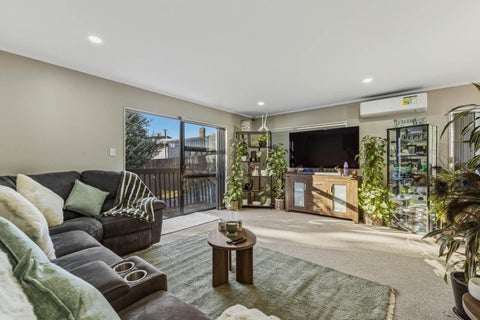 2/46 Graeme Avenue, Māngere East, Auckland