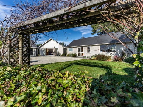17 Takutai Road, Hokitika