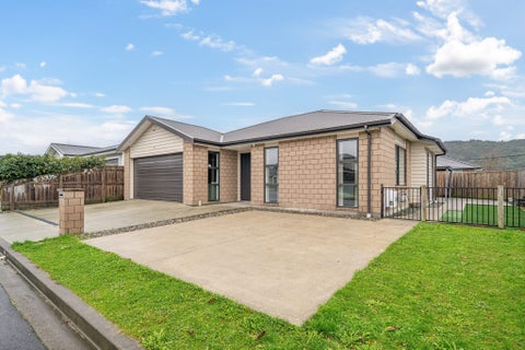 10 Poulson Grove, Trentham, Upper Hutt