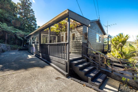 17 Taraire Street, Ostend, Waiheke Island