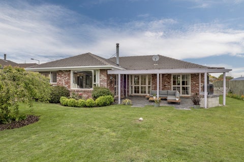13 Oldham Place, Darfield, Darfield
