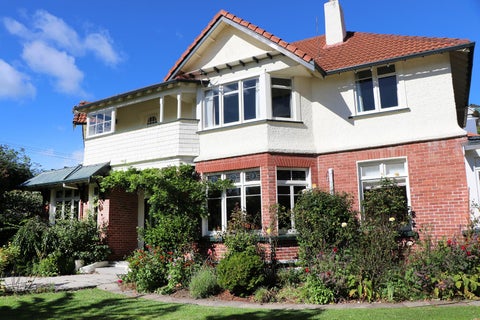 22 Valpy Street, Saint Clair, Dunedin
