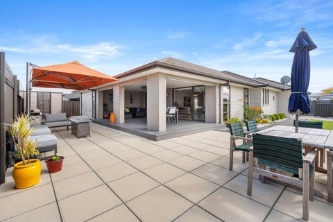 Recently Sold Houses in One Tree Point | Trade Me Property