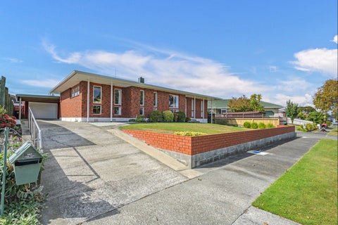 61 Terry Crescent, Milson, Palmerston North