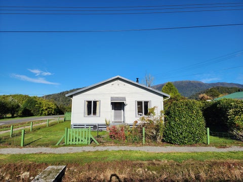 24 Brodie Street, Blackball, Greymouth