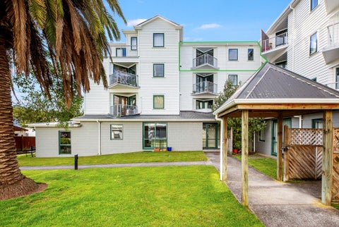 D3/13 Palm Grove, Berhampore, Wellington