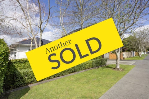 4 Kingsway, Three Kings, Auckland