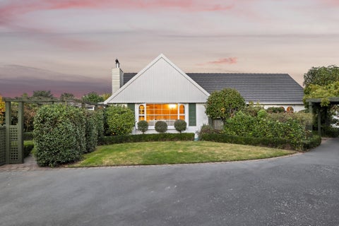 8 Skye Place, Burnside, Christchurch