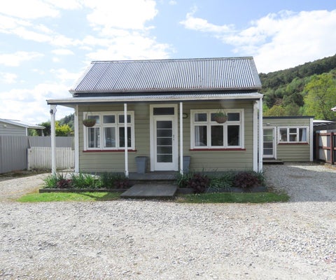 6 Herald Street, Reefton, Reefton