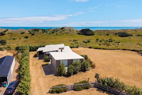 50 Westside Road, Port Waikato