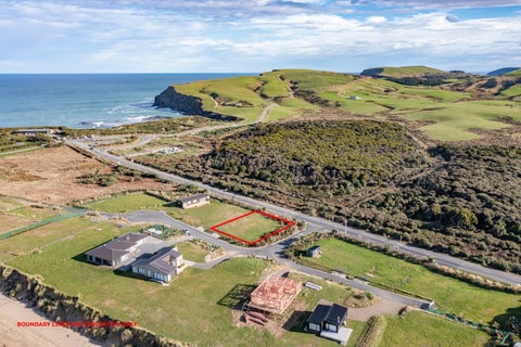 16 Ara Pahu, Curio Bay, Tokanui
