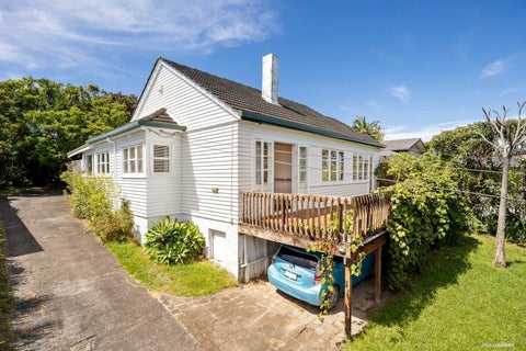 18 Seaside Avenue, Waterview, Auckland