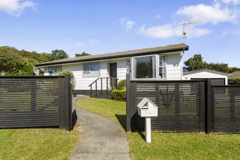 218 Major Drive, Kelson, Lower Hutt
