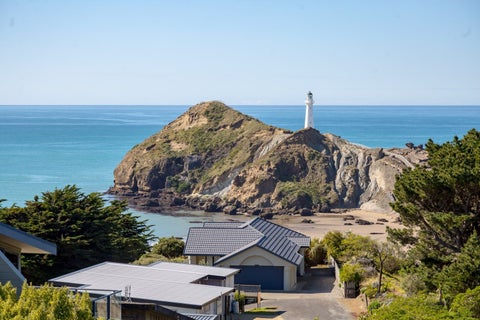 48 Balfour Crescent, Castlepoint, Tīnui