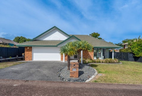 20 Jan Higgins Place, Golflands, Auckland