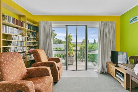 2/24 Charles Crescent, Rainbow Point, Taupō