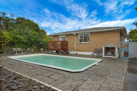 3 Dundas Place, Henderson, Auckland