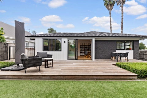 2/6 Vinter Terrace, Mount Albert, Auckland