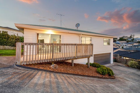 1 Weka Close, Red Beach, Red Beach