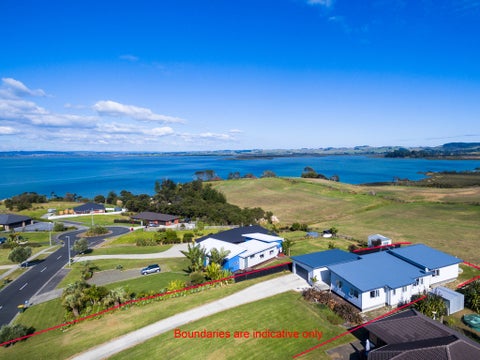 25 Omana Avenue, Helensville
