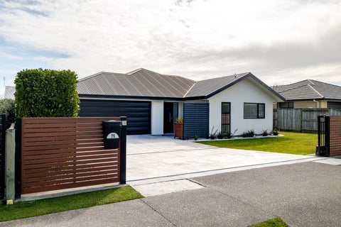 75 Pharazyn Street, Feilding, Feilding