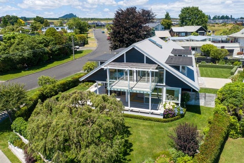 77 Rainbow Drive, Rainbow Point, Taupo