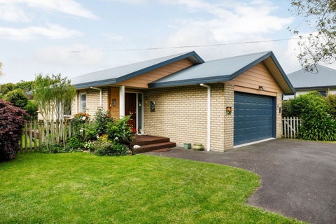 57 Browning Street, Leamington, Cambridge