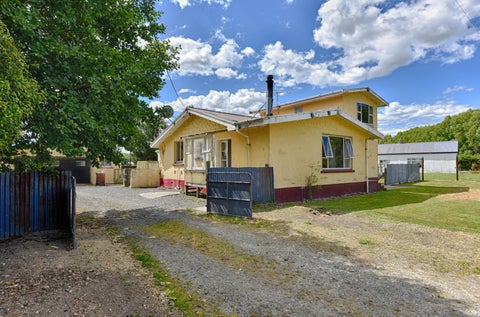 27 Burton Road, Mataura, Gore