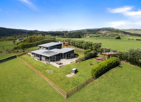 33 Oram Drive, Turitea, Palmerston North
