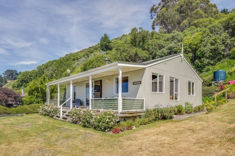 3 Tainui Rise, Gore Bay, Cheviot