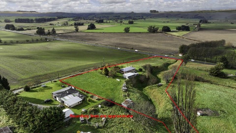 1696 State Highway 2, Hastings