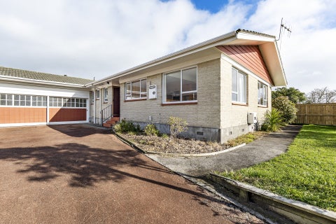 54 Wairau Road, Oakura, Oakura