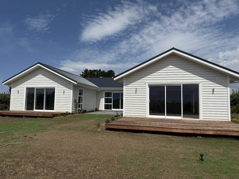 5 Johnson Place, Stillwater, Silverdale