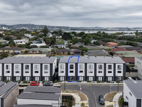 68 Tukari Lane, Mangere Bridge, Auckland