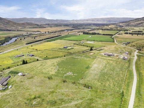 144 Queensberry Terrace, Queensberry, Cromwell