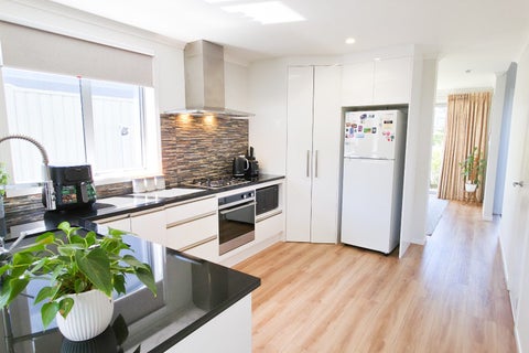 36 Bluff Road, Kenepuru, Porirua