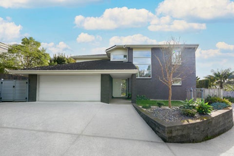15 Forrest Hill Road, Milford, Auckland