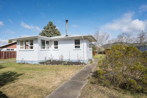 7 Kowhai Street, Tapawera
