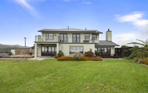20 Pineland Drive, Turitea, Palmerston North