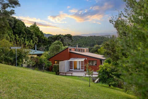 32 Opanuku Road, Henderson Valley, Auckland