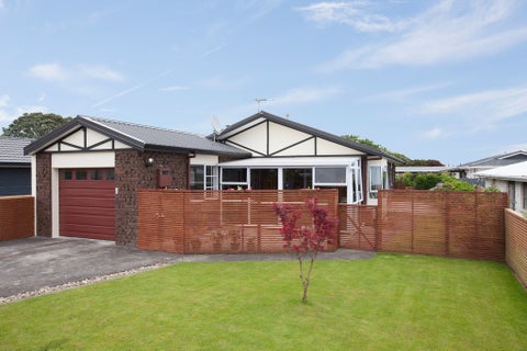 110 Govett Avenue, Frankleigh Park, New Plymouth