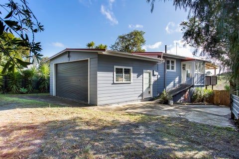 51 James Mcleod Road, Helensville