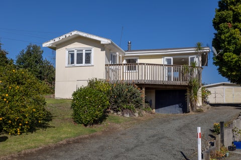 3 James Mcleod Road, Helensville
