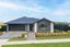 111 Cobham Drive, Hamilton East, Hamilton - Carousel 1