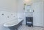 556A Queen Street East, Levin - Carousel 16