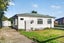 176 High Street North, Carterton - Carousel 1