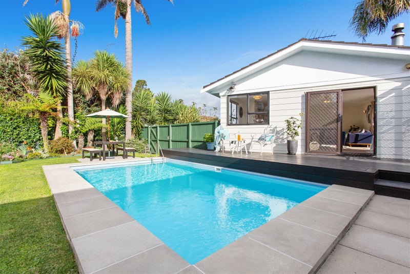 Property Valuation for 144 Gills Road, Half Moon Bay, Auckland Trade