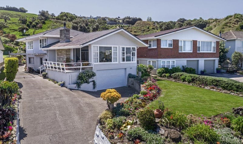 97 Moana Road, Okitu, Gisborne - Carousel 1