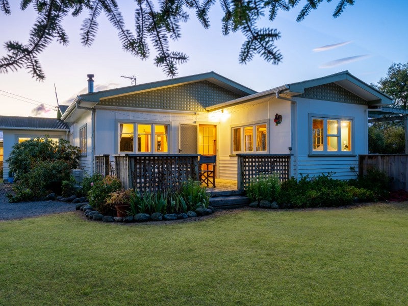 5 Balfour Street, Greytown - Carousel 2