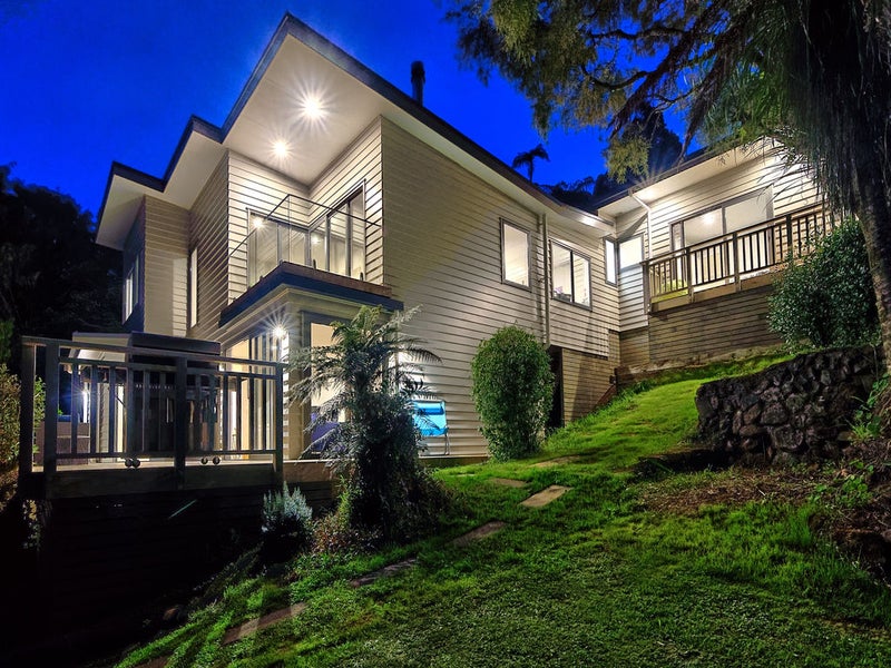 23 Quinns Road, Waiatarua, Auckland - Carousel 2